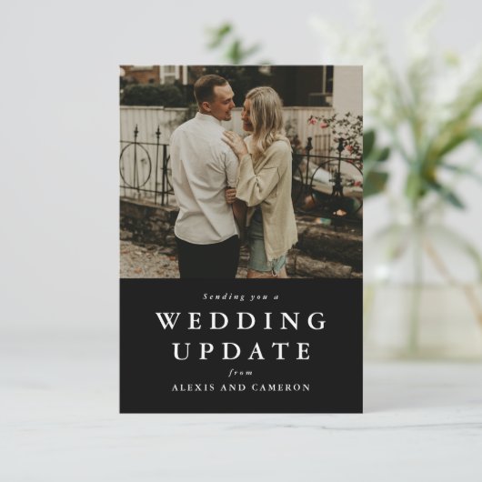 De update van het huwelijk verandert de datum zwar (Staand voorkant)