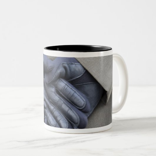 De USS New York Tweekleurige Koffiemok (Voorkant rechts)