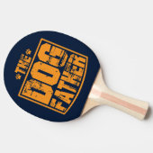 De vader van de hond droeg grafisch tafeltennisbatje (Zijkant)