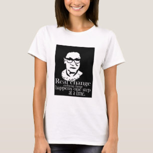 De Verandering van RBG met een stap T-shirt