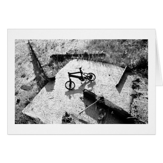 De verbrande fiets blijft (Voorkant Horizontaal)