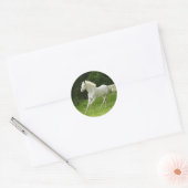 De verf in beweging ronde sticker (Envelop)