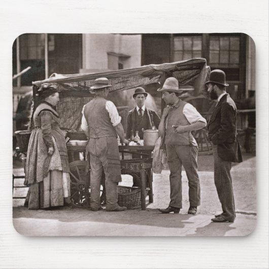 De verkoper van Shellfish uit 'Street Life in Lond Muismat (Voorkant)