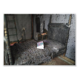 De verlaten Bedroom print - Verlaten miniatuur Foto Afdruk