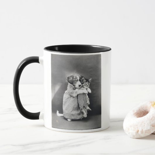 De verpleegster puppy kitten Harry Whittier Frees Mok (Met donut)