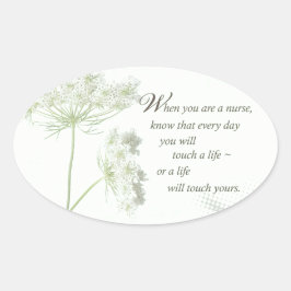 De verpleegster raakt een leven met wilde bloemen  ovale sticker