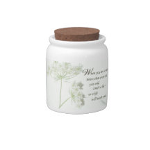De verpleegster raakt een leven met wilde bloemen