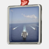 De vervoerder van het vliegtuig USS Abraham Lincol Metalen Ornament (Links)