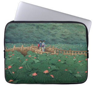 De vijver bij het Benten-heiligdom in Shiba Kawase Laptop Sleeve