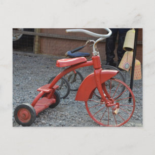 De vintage Rode Fiets Met drie wielen laat Rit Briefkaart