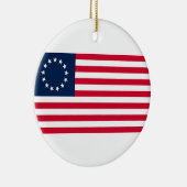 De vlag van de Revolutionaire Oorlog Betsy Ross Keramisch Ornament (Rechts)