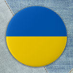 De vlag van Oekraïne ondersteunt blauw geel goud i Ronde Button 7,6 Cm<br><div class="desc">Oekraïne Vlag in blauw en geel tot show steun voor Oekraïne voor vrede en vrijheid. De vlag van Oekraïne steunt Blauw Geel Gold Oekraïense knoop</div>