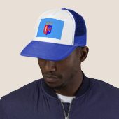 De vlag van Tirana, Albanië Trucker Hat Pet (In situ)
