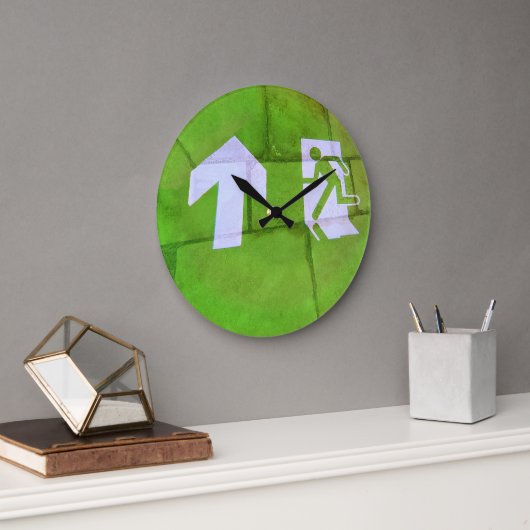 De vloer leidt de weg. grote klok (Kantoor)