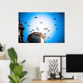 De vogels over Gothische Towers Poster (Thuiskantoor)