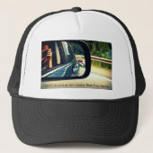 De voorwerpen in spiegel zijn dichter dan zij vers trucker pet (Voorkant)