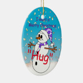 De vrolijke Omhelzing van Kerstmis Keramisch Ornament (Rechts)