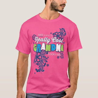De vrouw is echt blij met oma Happy Moederdag T-shirt