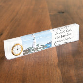 De vuurtoren op het plein - naambordje (Zijkant)