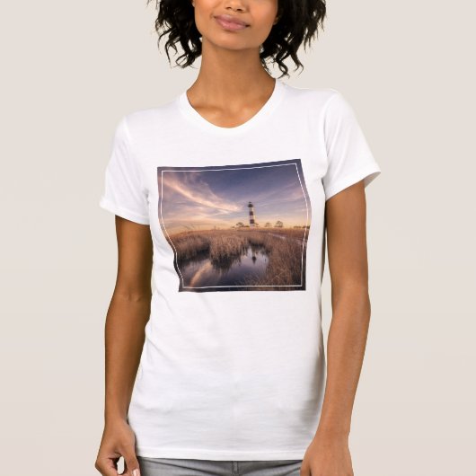 De vuurtoren van het eiland Bodie op Sunset T-shirt (Voorkant)