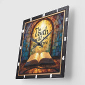 De Waarheid zal je bevrijden Vierkante Klok (Hoek)