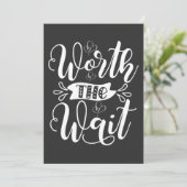 De Wachtoutfit waard, Rainbow Baby aankondiging (Staand voorkant)