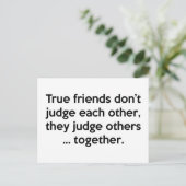 De ware vrienden doen elkaar niet, ze beoordelen a briefkaart (Staand voorkant)