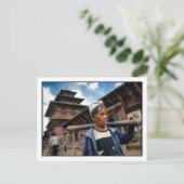 De waterdrager. Briefkaart (Staand voorkant)