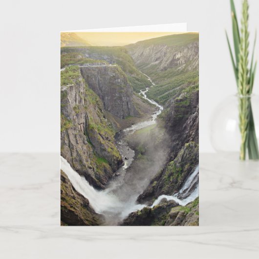 De waterval van Voringsfossen in het wenskaart van Kaart (Voorkant)