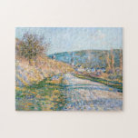 De weg naar Vétheuil | Claude Monet Legpuzzel<br><div class="desc">De weg naar Vétheuil (1879) van Claude Monet is een adembenemend impressionistisch landschap dat een serene landweg vastlegt die leidt naar het pittoreske dorpje Vétheuil, Frankrijk. De kenmerkende losse penseelstreken en het levendige kleurenpalet van Monet brengen dit antiek meesterwerk tot leven en weerspiegelen de schoonheid van natuur en sfeervol licht....</div>