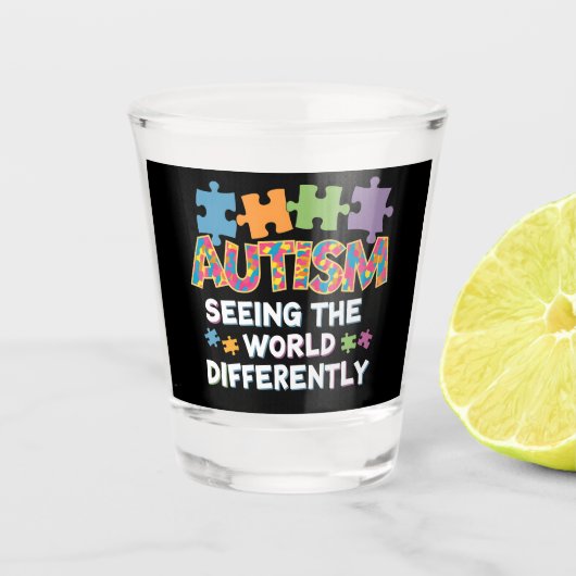 De Wereld Anders Bekijken Autisme Bewustzijn Shot Glas (Voorkant)