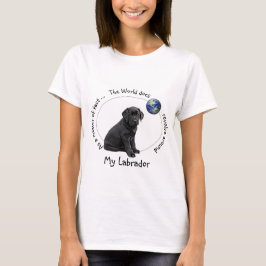 De wereld draait om Mijn Labrador T-shirt
