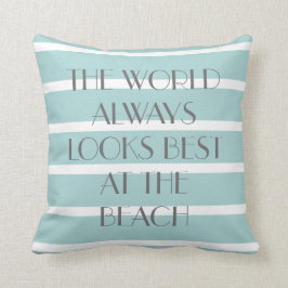 De wereld kijkt altijd het beste naar BEACH, Blauw Kussen