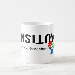 De wereld zien vanuit een andere hoek (stukken) koffiemok