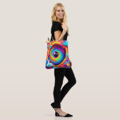 De wervelwind van kleurrijke verbeelding tote bag (Op model)