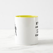 de wet tweekleurige koffiemok (Center)