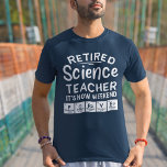 De wetenschapsleraar in het veld Het weekeinde ooi T-shirt<br><div class="desc">Maak een verklaring met deze Remoe Science Teacher.. Het is nu Weekend Forever gezegde. Een geweldig cadeau voor een gepensioneerde of snel gepensioneerde wetenschapsleraar op school.</div>