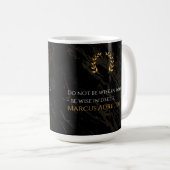 De wijsheid van Marcus Aurelius: daden spreken lui Koffiemok (Voorkant rechts)