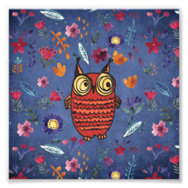 De wijze vogeluil in de bloemtuin foto afdruk