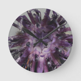 De wijzerplaat van de korenbloem ronde klok