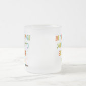 De wijziging die je wilt zien matglas koffiemok (Center)