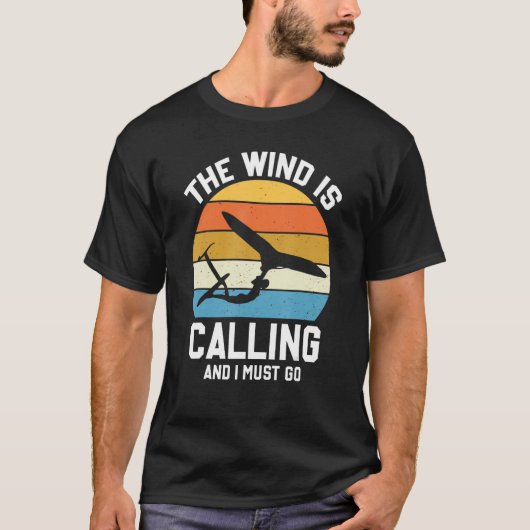 De wind roept en ik moet naar de wingfoil surfer. t-shirt (Voorkant)