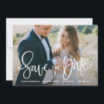 De witte  Foto van de Hand sparen de Datum Save The Date<br><div class="desc">Een elegante en moderne foto bespaart de datum-platte kaart met moderne kalligrafie met kleurrijk confetti-patroon. Personaliseer dit sparen de datumaankondiging door uw eigen foto en details toe te voegen. Vergelijkbare objecten zijn beschikbaar in mijn winkel.</div>