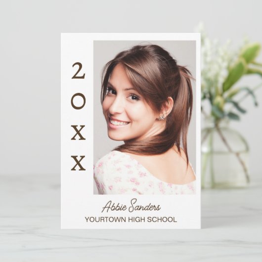 De witte Foto van het Afstuderen sparen de Uitnodi Kaart (Staand voorkant)