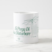 De witte lotus stoort niet grote koffiekop (Voorkant)