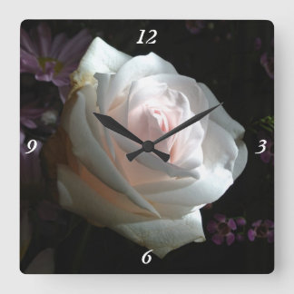De witte roze - vierkante klok