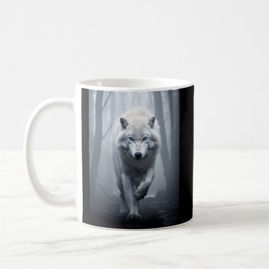 De witte wolf in het mistige bos koffiemok (Links)