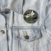 De witte zwaan ronde button 5,7 cm (In situ)