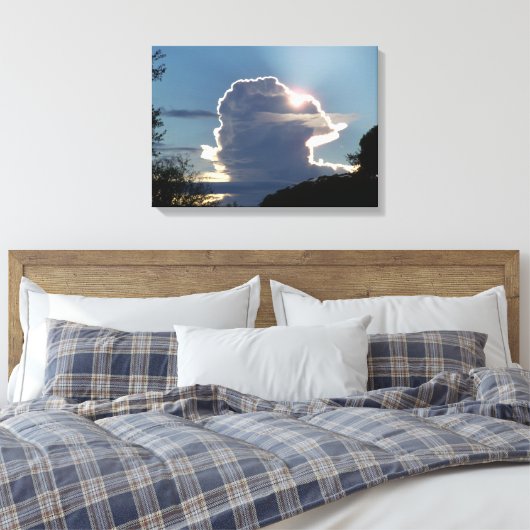 de wolk van de onderkant blokkeert de zon canvas afdruk (Insitu (Slaapkamer))