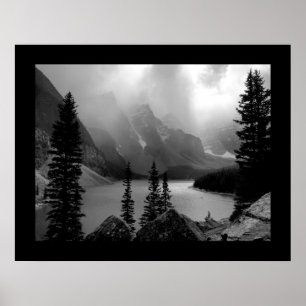 De wolken barsten zwart-wit (met grenzen) poster